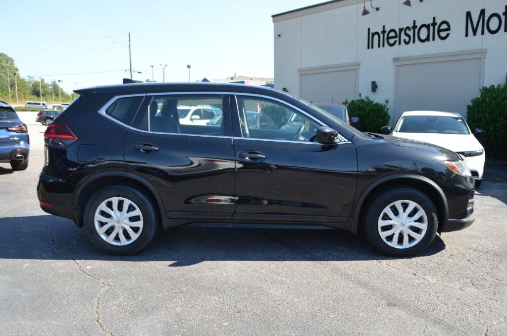 2018 Nissan Rogue - $10,900