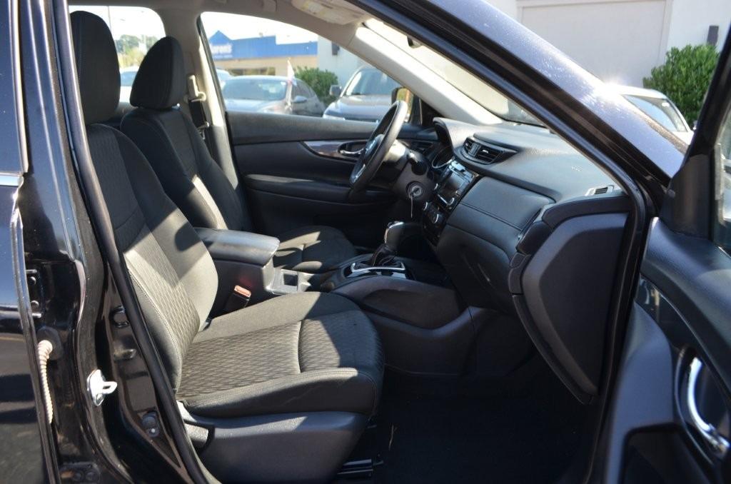 2018 Nissan Rogue - $10,900