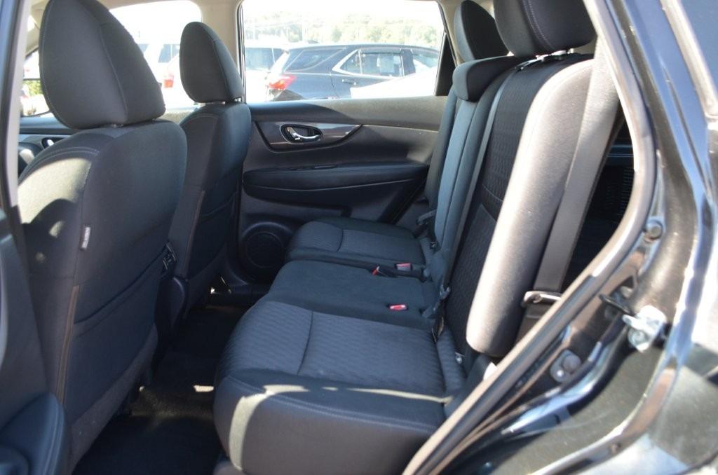 2018 Nissan Rogue - $10,900