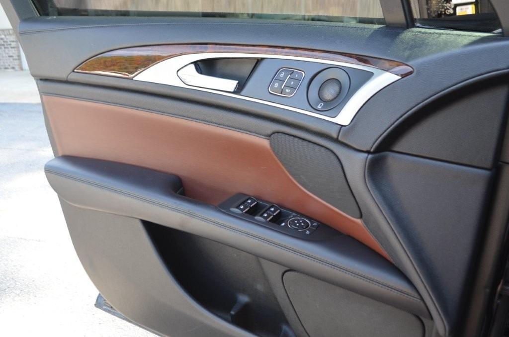 2019 Lincoln MKZ - $17,600