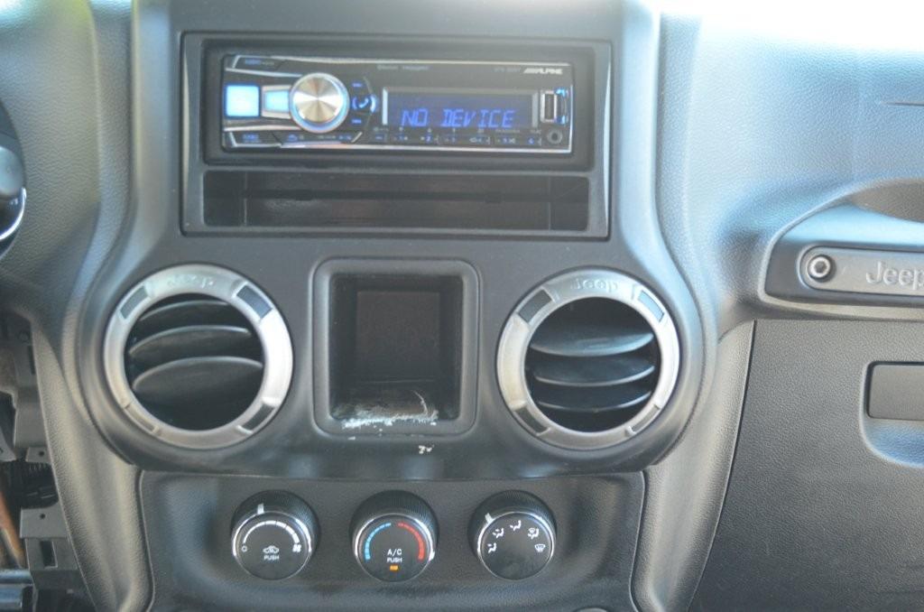 2013 Jeep Wrangler Sport photo