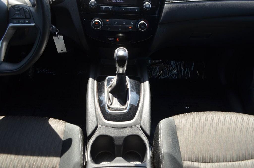 2017 Nissan Rogue - $12,200