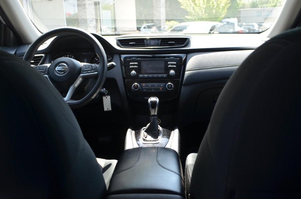 2017 Nissan Rogue - $12,200