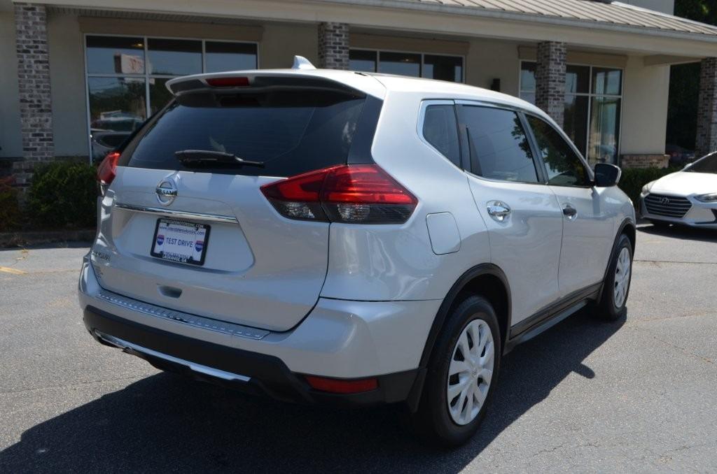 2017 Nissan Rogue - $12,200