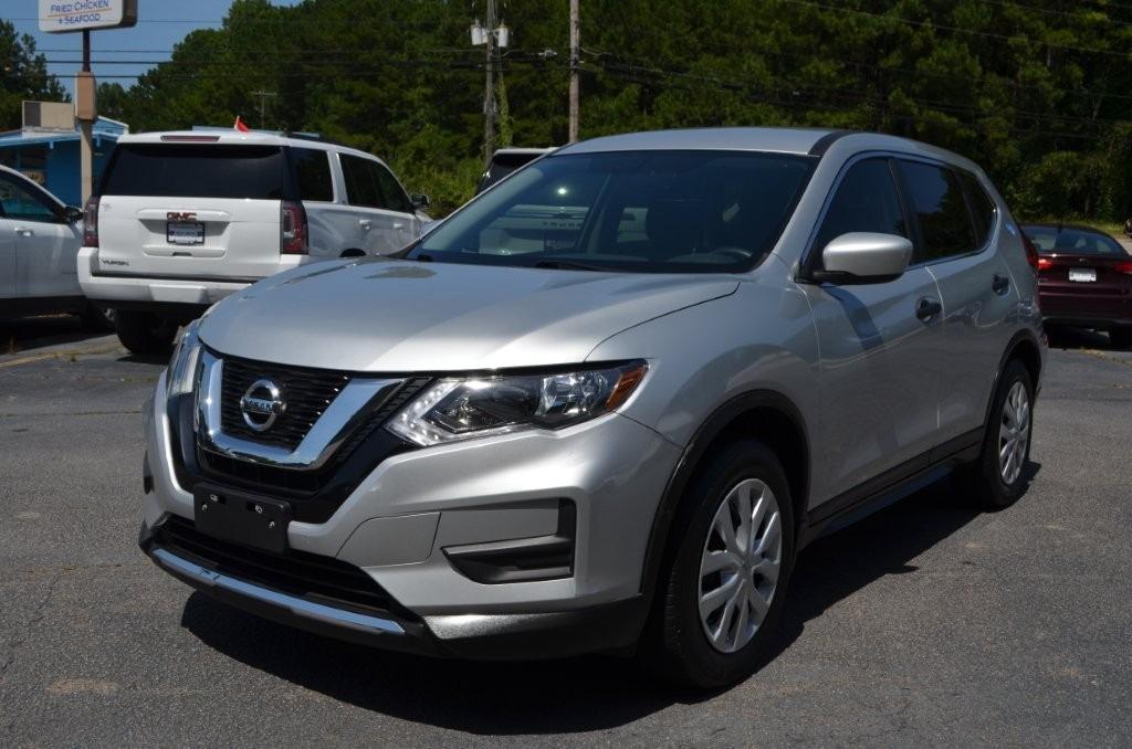 2017 Nissan Rogue - $12,200