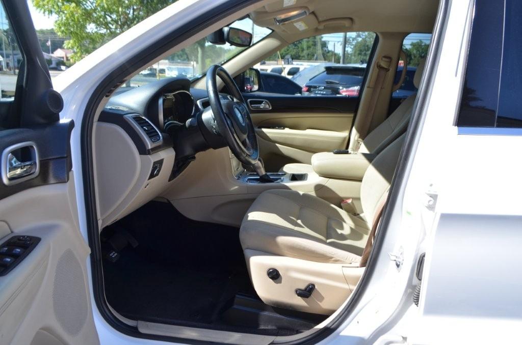 2017 Jeep Cherokee - $10,900