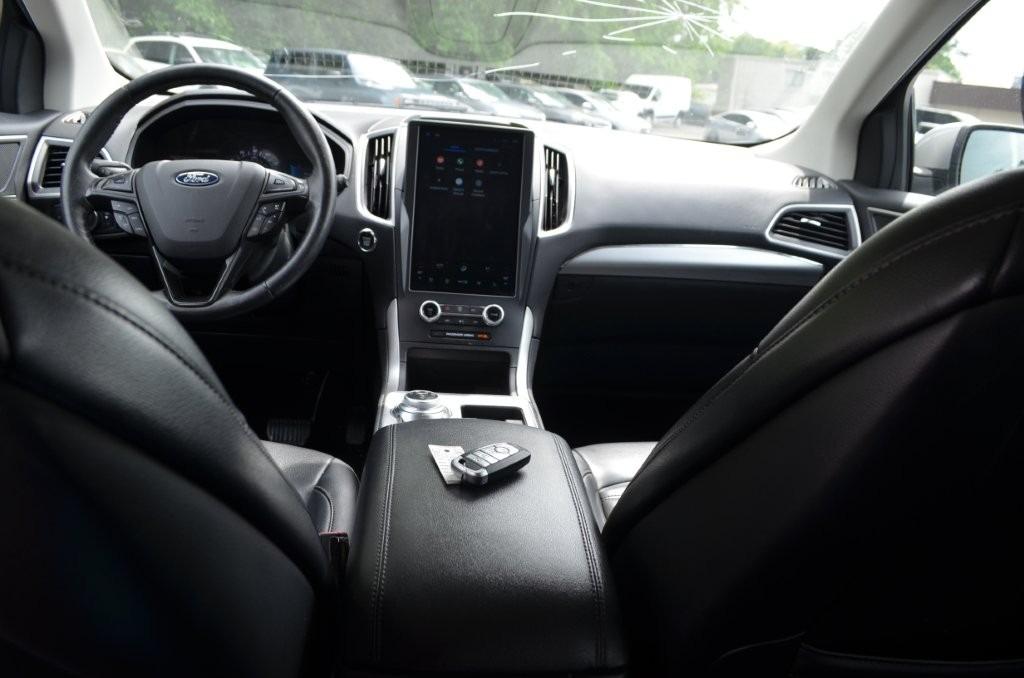 2022 Ford Edge - $20,575