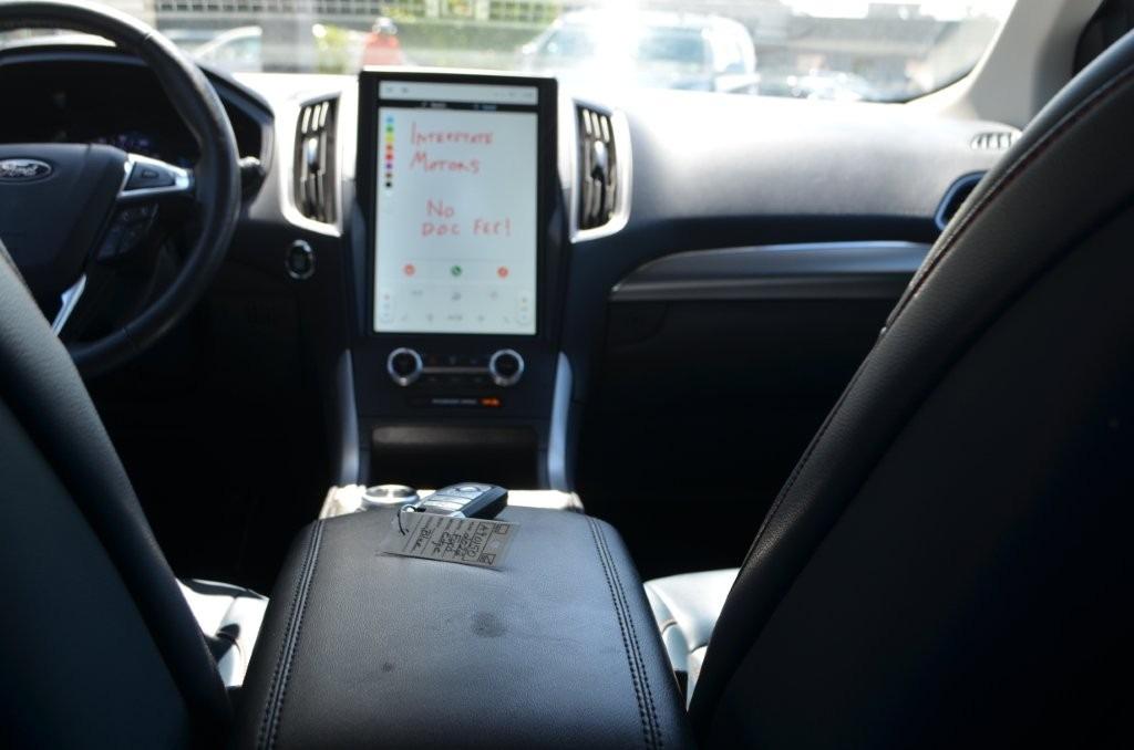 2022 Ford Edge - $21,125