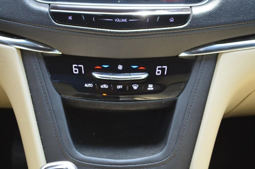 2019 Cadillac XT5 photo