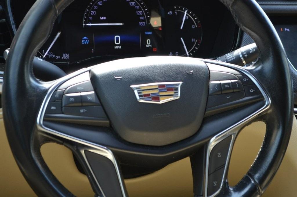2019 Cadillac XT5 photo