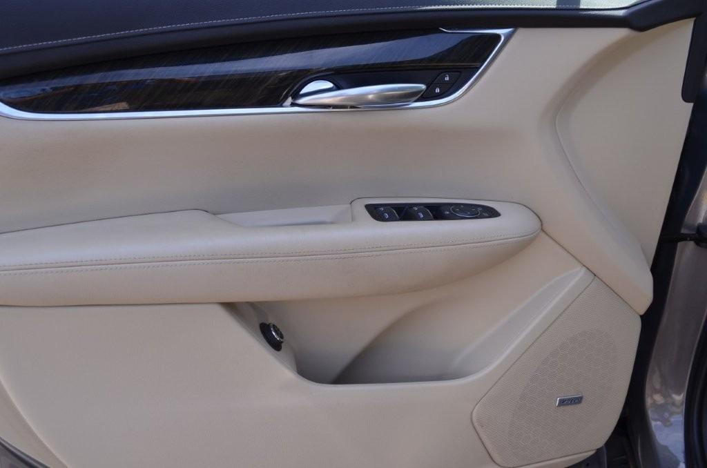 2019 Cadillac XT5 photo