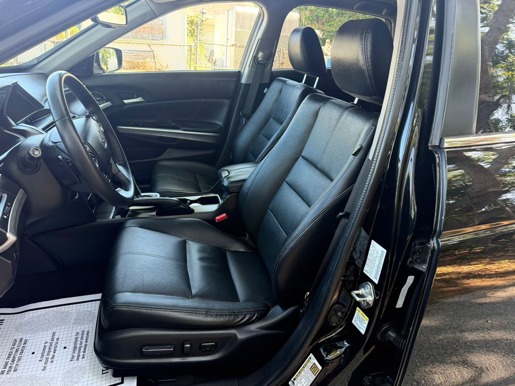2015 Honda Crosstour - $12,999