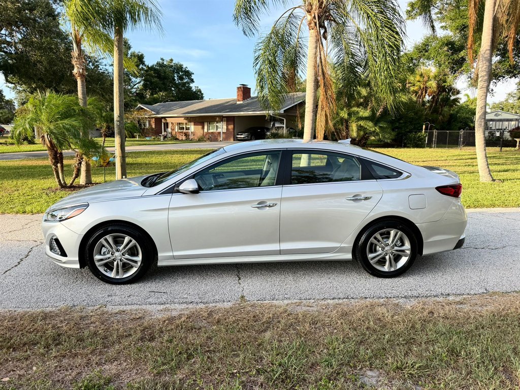 2019 Hyundai Sonata - $17,878