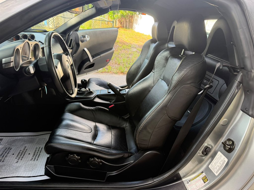 2005 Nissan 350Z - $11,999