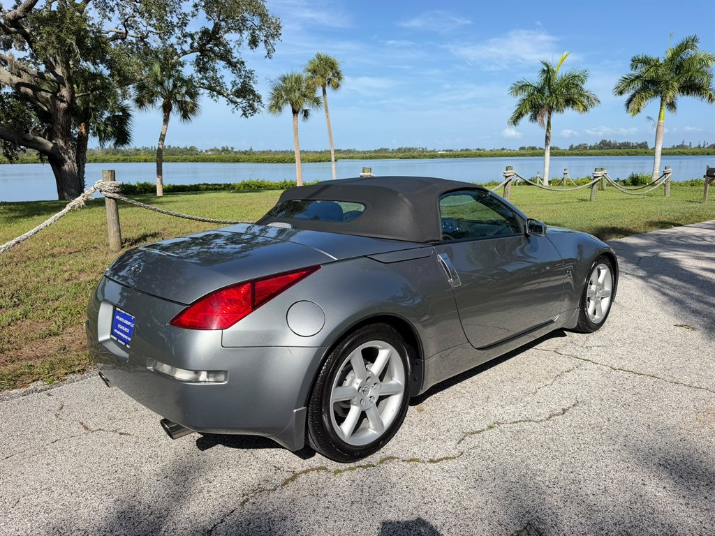 2005 Nissan 350Z - $11,999