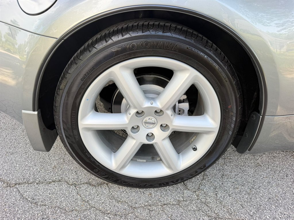 2005 Nissan 350Z - $11,999