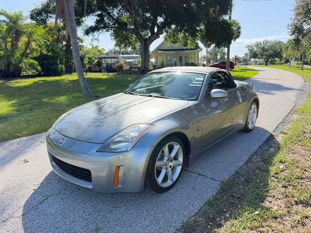 2005 Nissan 350Z - $11,999