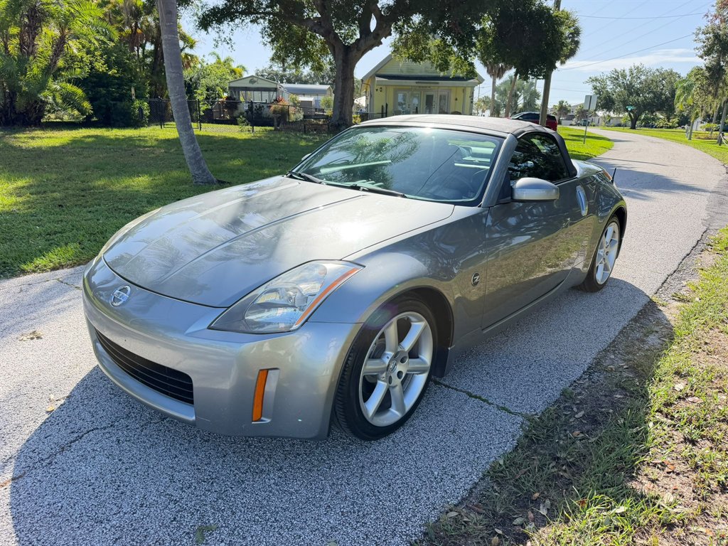 2005 Nissan 350Z - $11,999