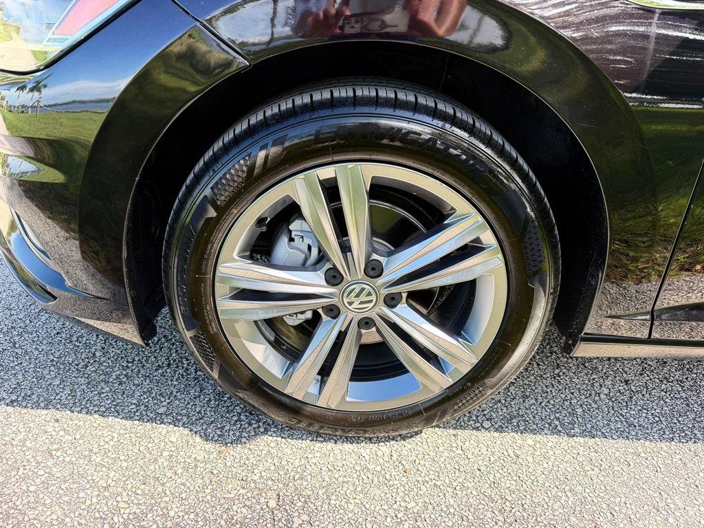 2019 Volkswagen Jetta - $13,898