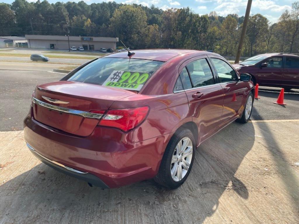 2013 Chrysler 200 LX photo
