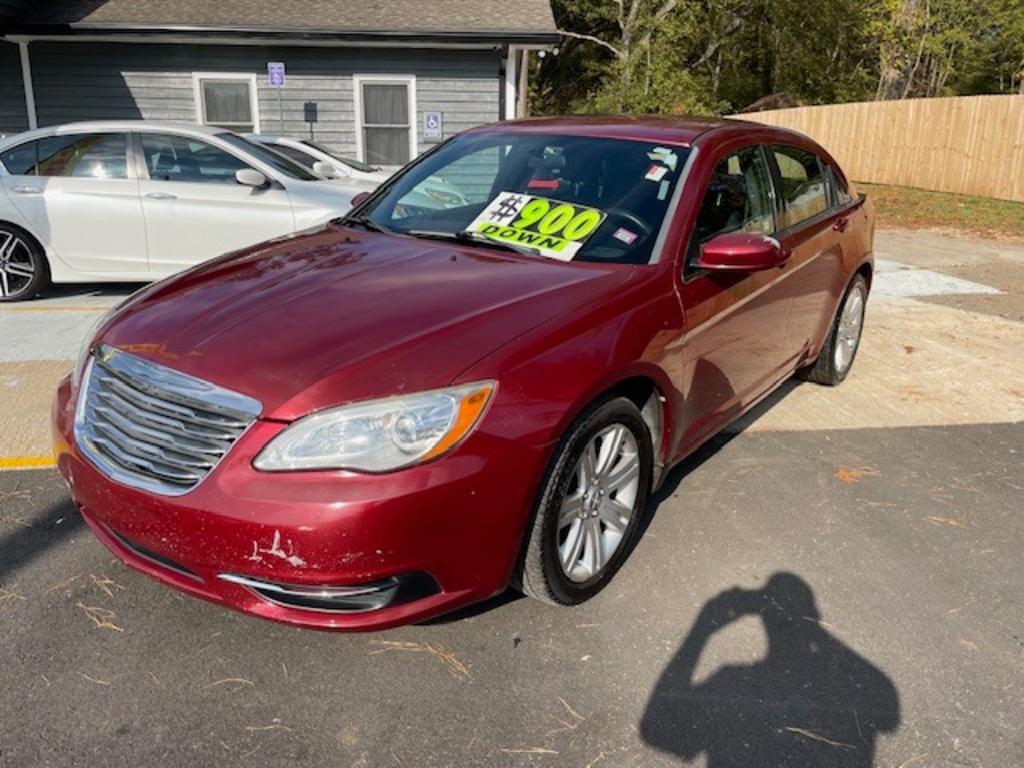 2013 Chrysler 200 LX photo