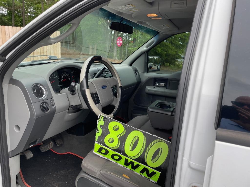 2004 Ford F-150 XLT photo