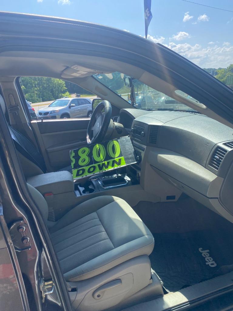 2006 Jeep Grand Cherokee Laredo photo