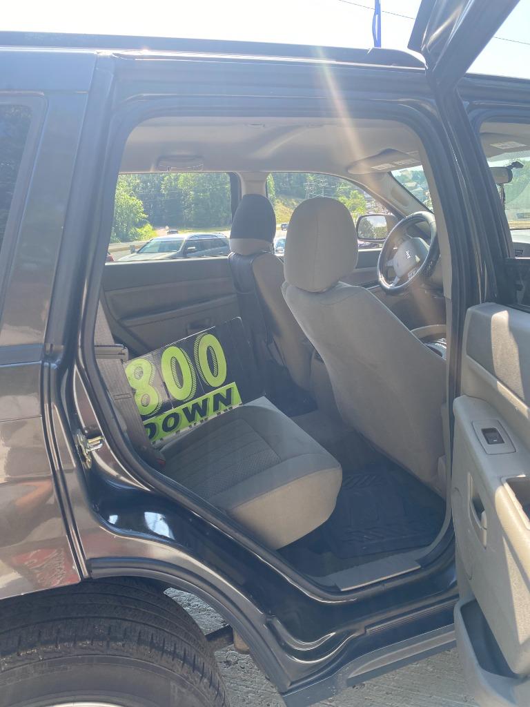 2006 Jeep Grand Cherokee Laredo photo
