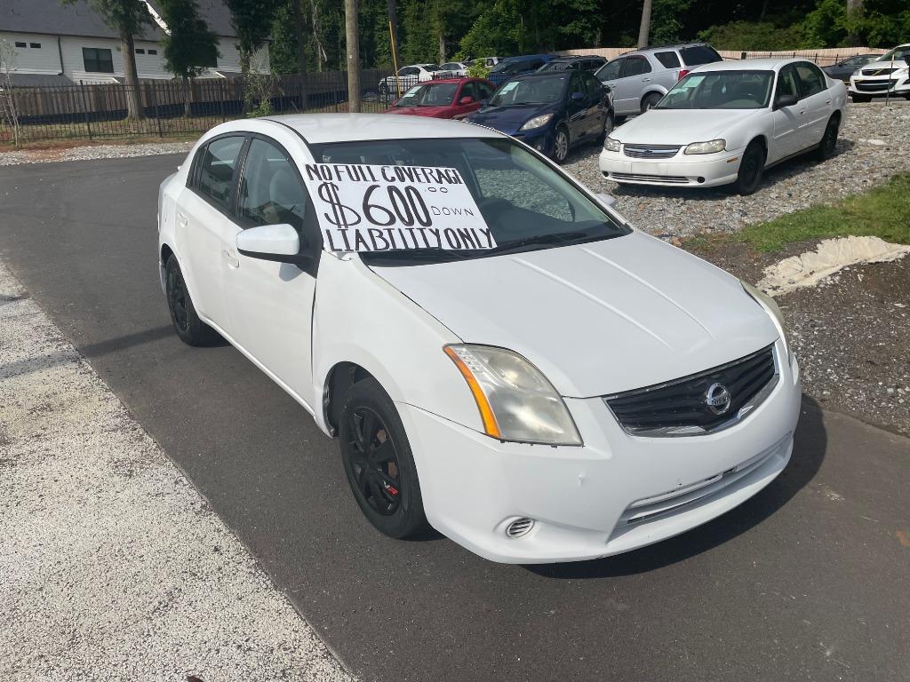 2011 Nissan Sentra 2.0 photo