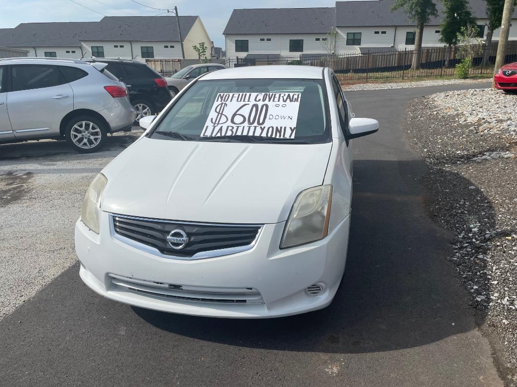 2011 Nissan Sentra 2.0 photo