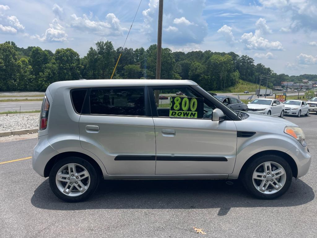 2010 Kia Soul - $9,800