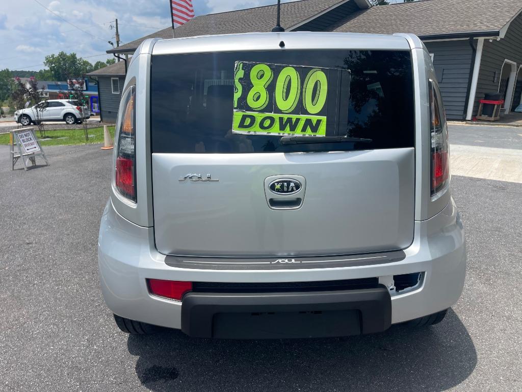 2010 Kia Soul - $9,800