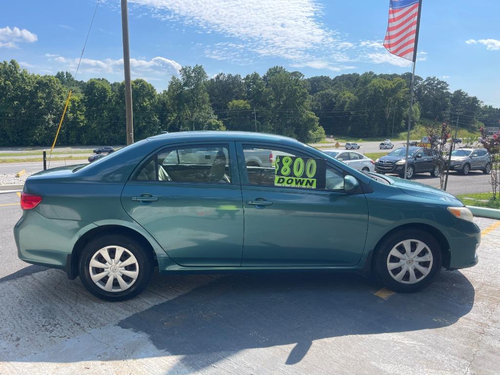 2009 Toyota Corolla - $10,200