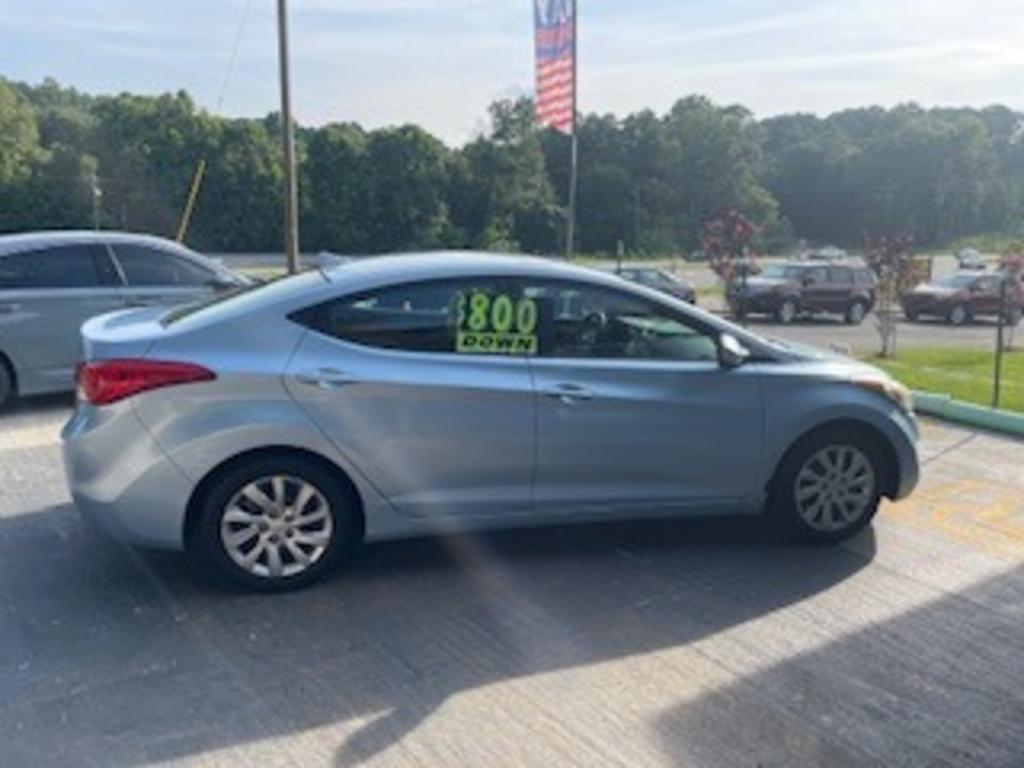 2013 Hyundai Elantra - $9,100