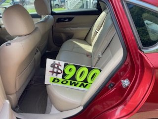 2014 Nissan Altima - $9,500