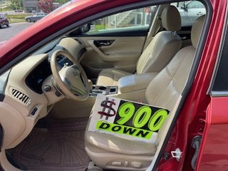 2014 Nissan Altima - $9,500