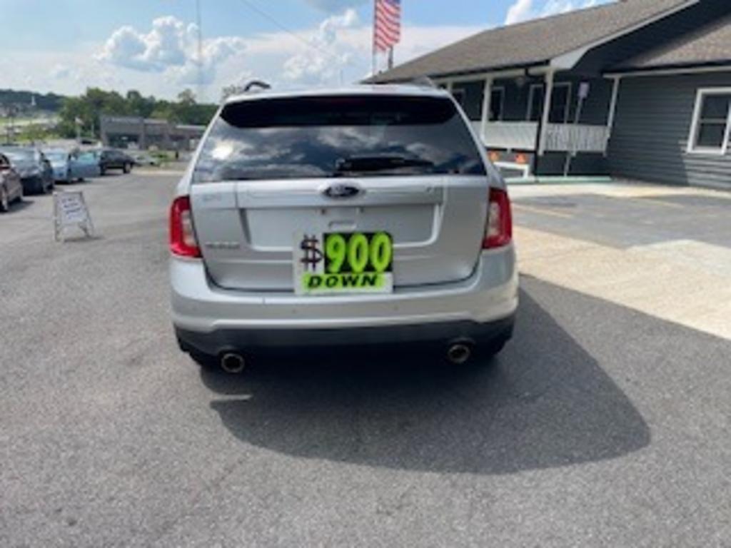 2013 Ford Edge - $9,800