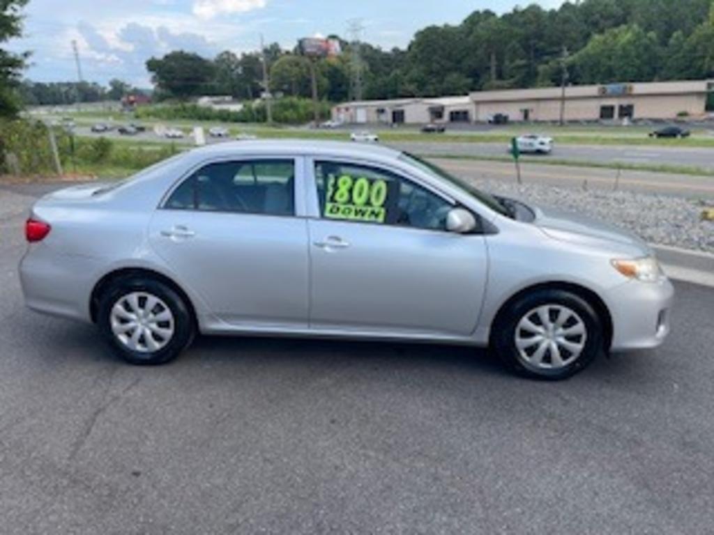2013 Toyota Corolla - $10,900