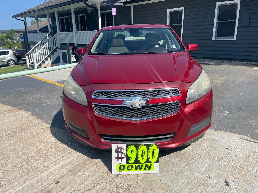 2013 Chevrolet Malibu - $9,800