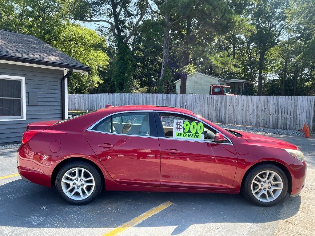 2013 Chevrolet Malibu - $9,800