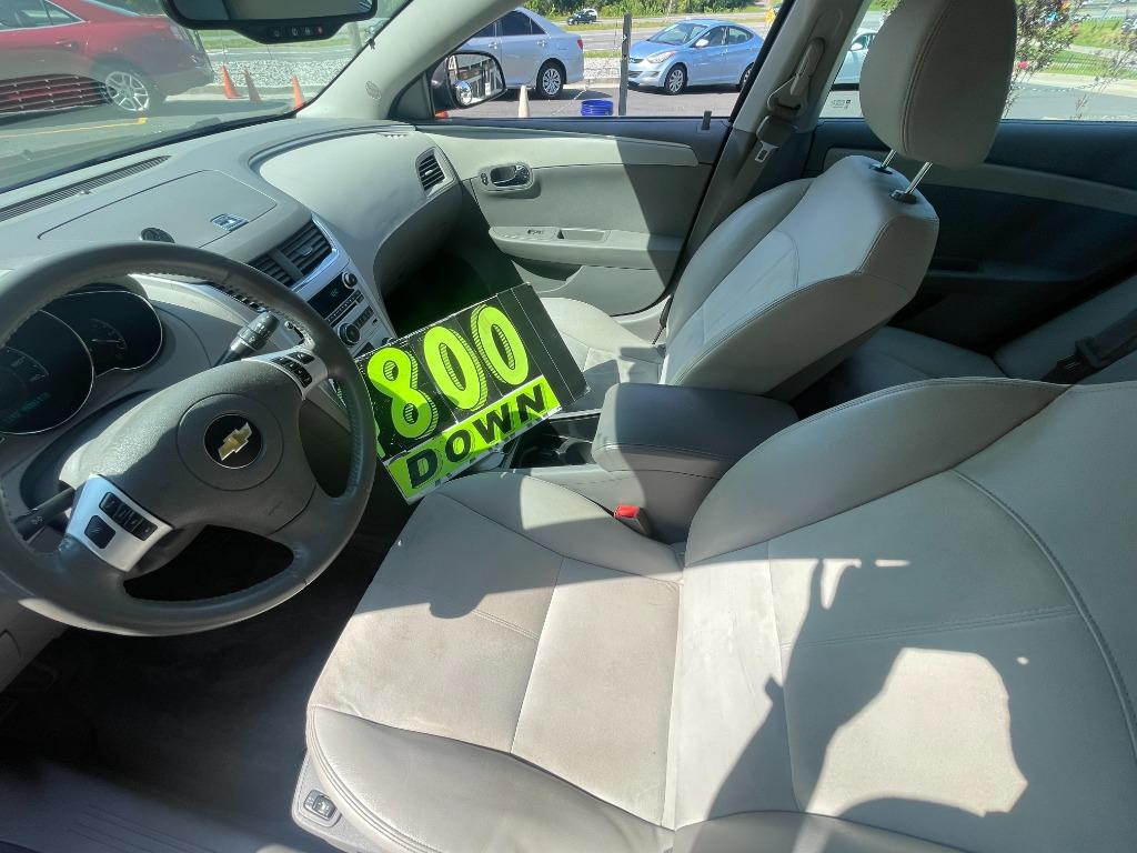 2012 Chevrolet Malibu - $9,500