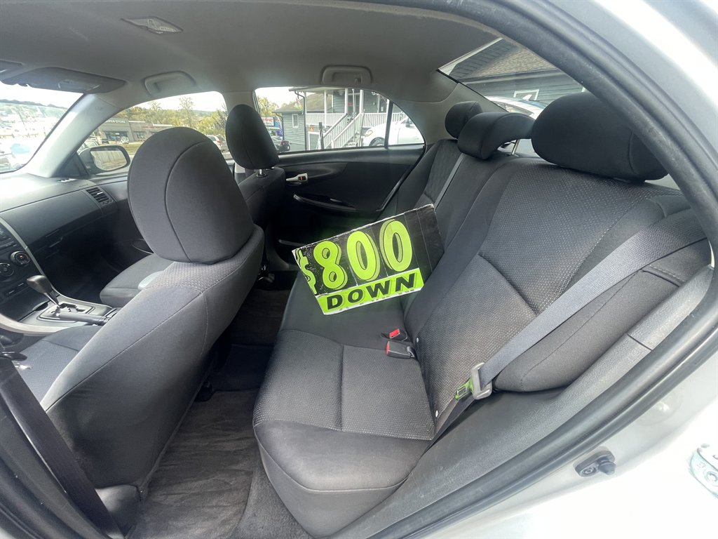2009 Toyota Corolla - $9,500