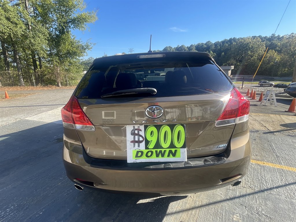 2010 Toyota Venza - $10,500