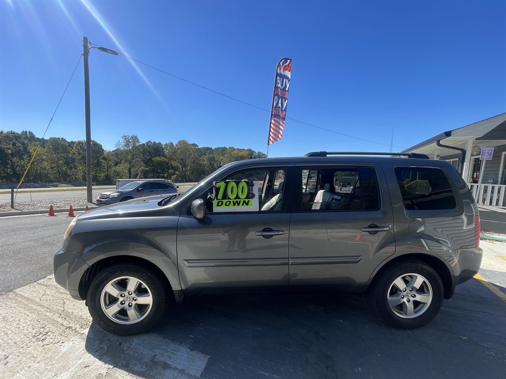2011 Honda Pilot - $8,900