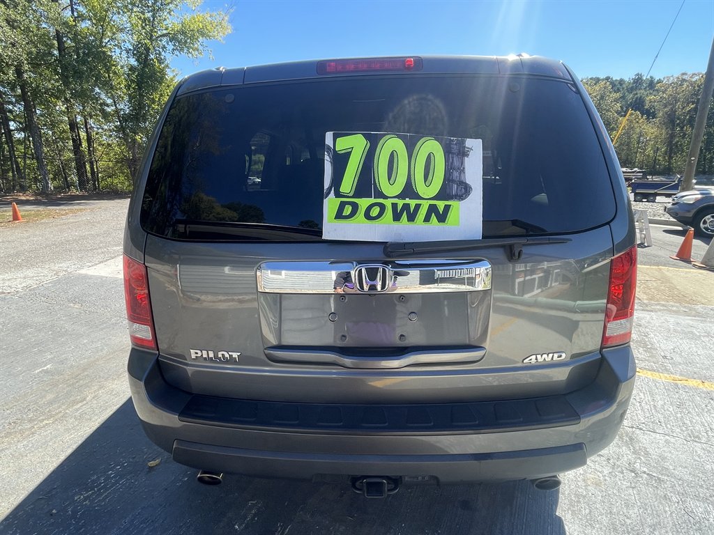 2011 Honda Pilot - $8,900