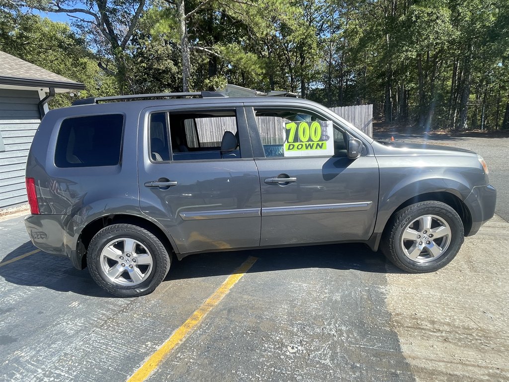 2011 Honda Pilot - $8,900