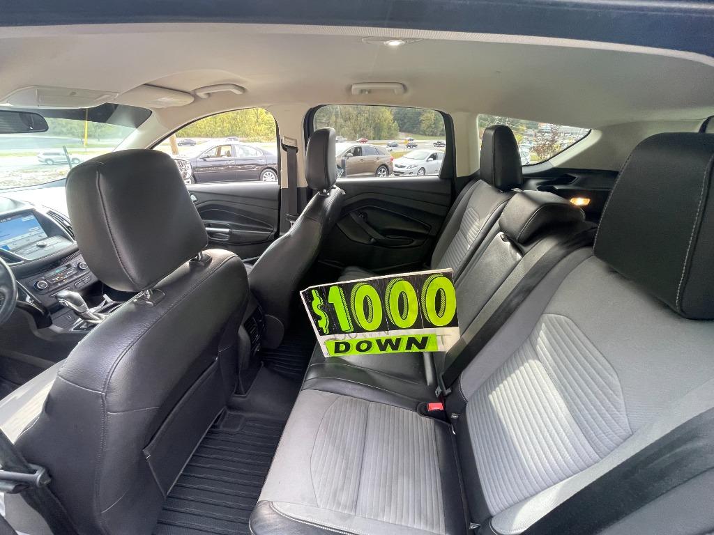 2019 Ford Escape - $11,900