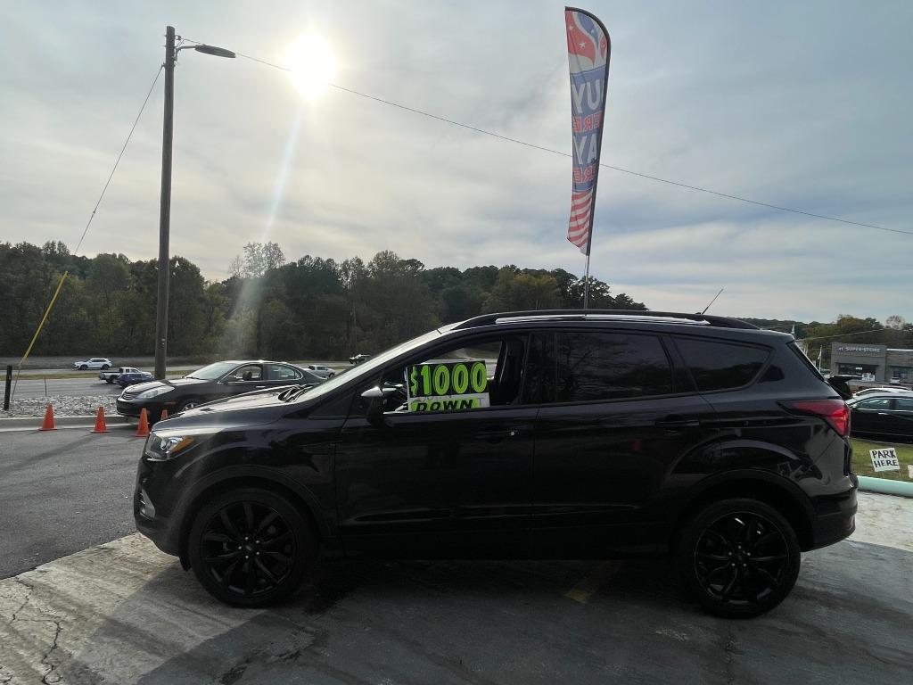 2019 Ford Escape - $11,900
