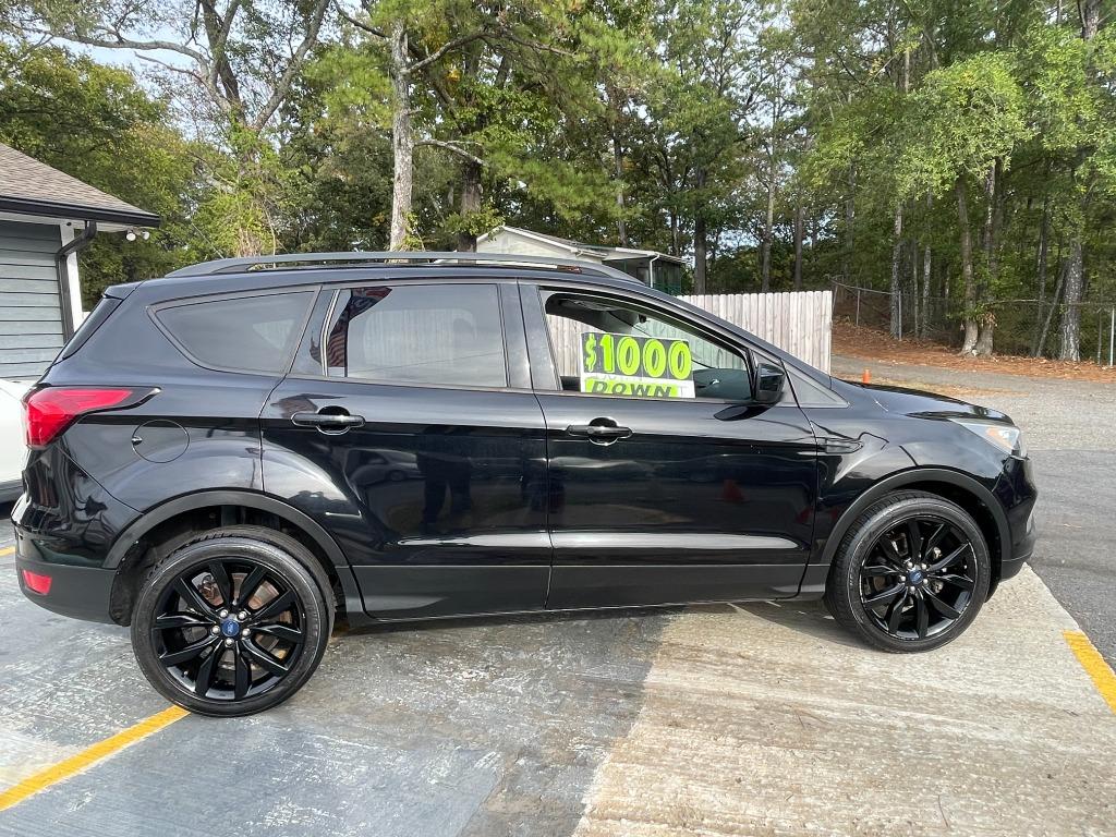 2019 Ford Escape - $11,900