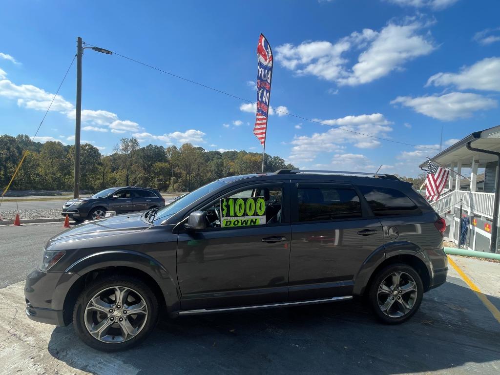 2016 Dodge Journey - $11,200